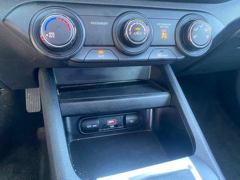 Used 2024 Kia Forte LXS FWD image 23