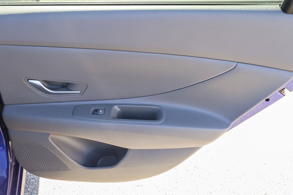 Used 2024 Hyundai Elantra SEL FWD image 19