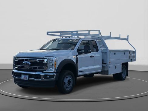 New 2026 Ford F450 XL w/ XL Chrome Package image 1