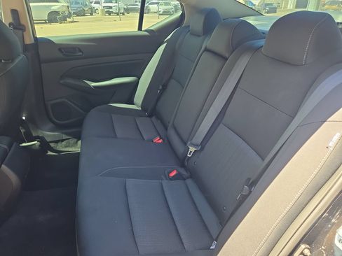 Used 2025 Nissan Altima 2.5 S FWD image 12