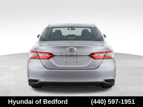 Used 2019 Toyota Camry LE w/ Convenience Package FWD image 8