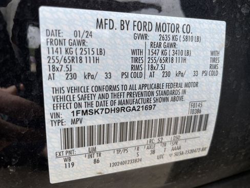 Used 2024 Ford Explorer XLT image 11