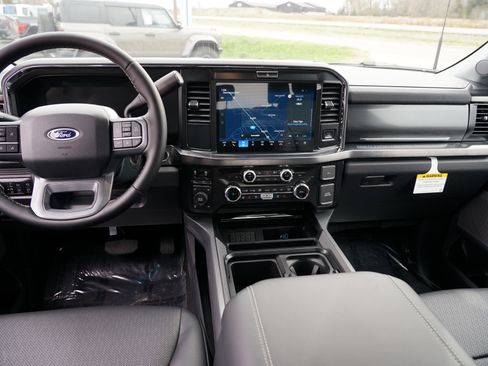 New 2026 Ford F350 Lariat w/ FX4 Off-Road Package image 22