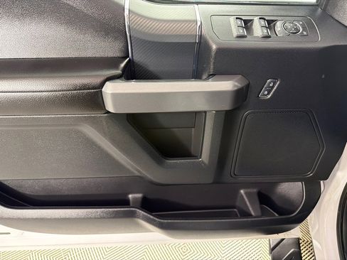 Used 2018 Ford F150 XLT w/ Equipment Group 302A Luxury AWD/4WD image 9