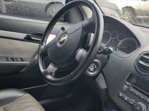 Used 2010 Chevrolet Aveo5 LT image 11