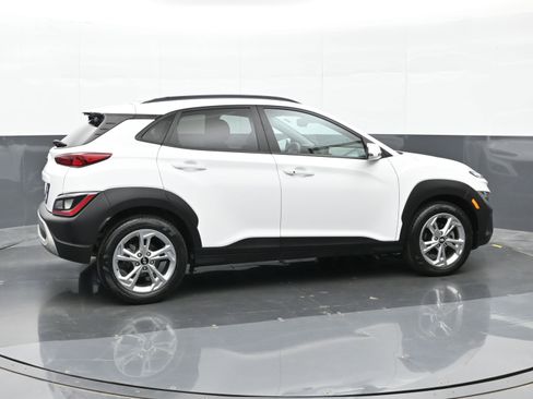 Used 2022 Hyundai Kona SEL FWD image 5