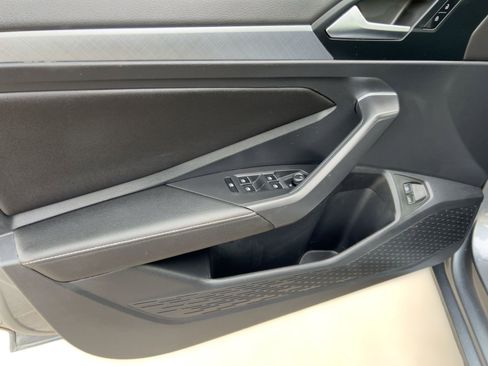 Used 2022 Volkswagen Jetta SE image 13