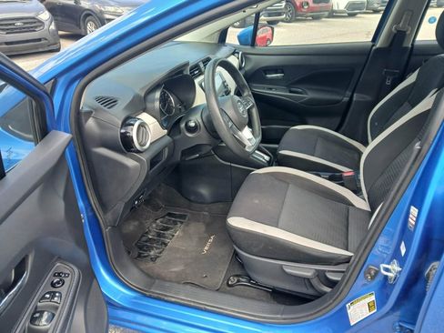 Used 2021 Nissan Versa SV FWD image 9