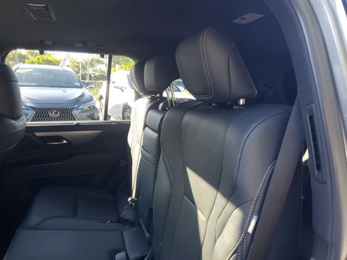Used 2024 Lexus LX 600 F Sport image 16
