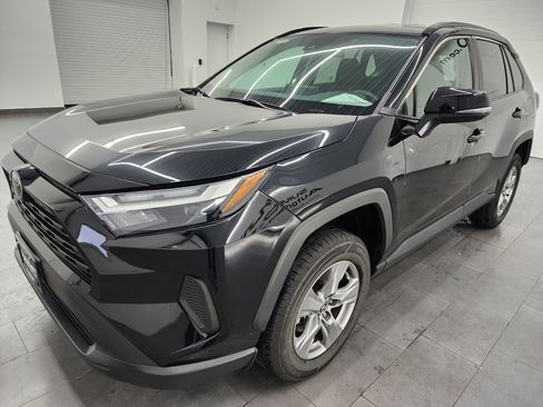 Used 2024 Toyota RAV4 XLE image 7