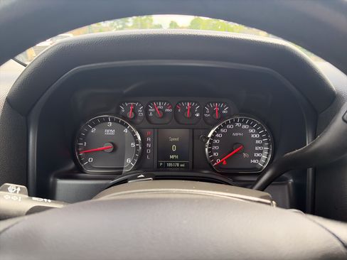 Used 2019 Chevrolet Silverado 1500 W/T AWD/4WD image 20
