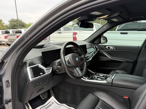 Used 2024 BMW X5 sDrive40i w/ M Sport Package RWD image 6