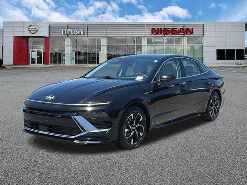 Used 2025 Hyundai Sonata SEL FWD image 3