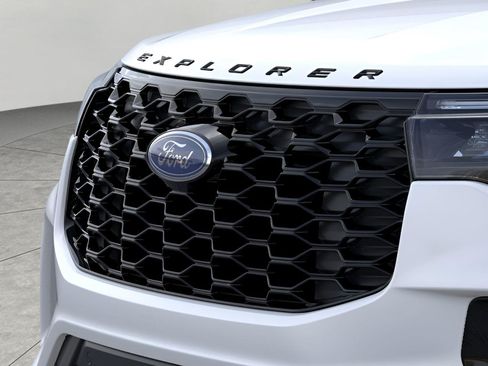 Used 2026 Ford Explorer ST-Line w/ ST-Line Street Pack AWD/4WD image 18