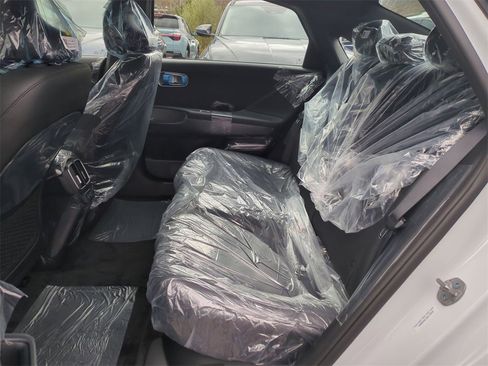 New 2025 Hyundai Ioniq 6 Limited image 24