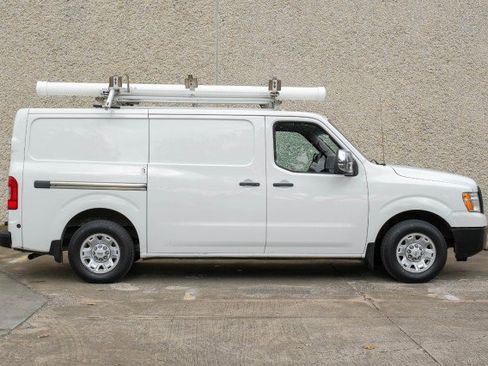 Used 2020 Nissan NV 2500 SV w/ Navigation Package image 9