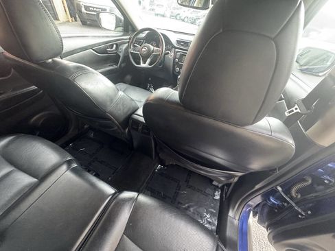 Used 2018 Nissan Rogue SL image 27