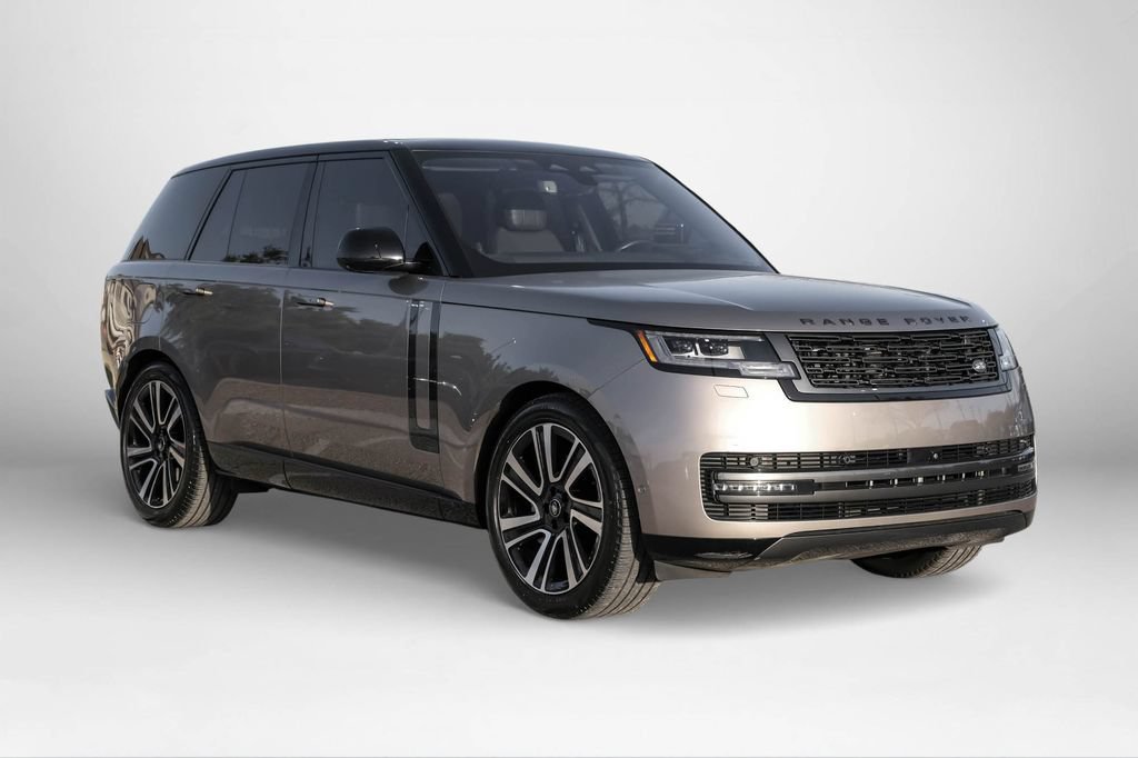 Used 2023 Land Rover Range Rover SE AWD/4WD image 4