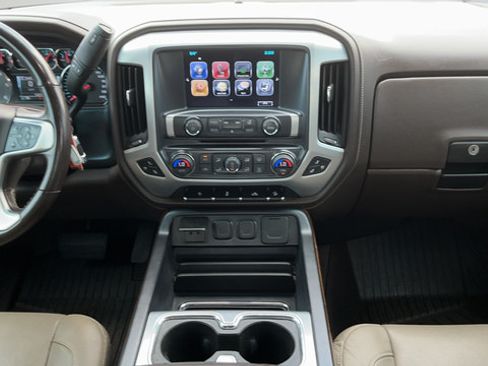 Used 2018 GMC Sierra 1500 SLT w/ SLT Premium Package AWD/4WD image 17