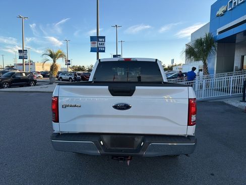 Used 2017 Ford F150 XLT image 4