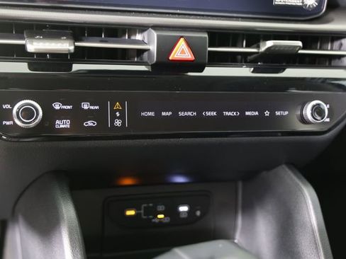 New 2026 Kia Sportage SX FWD image 16