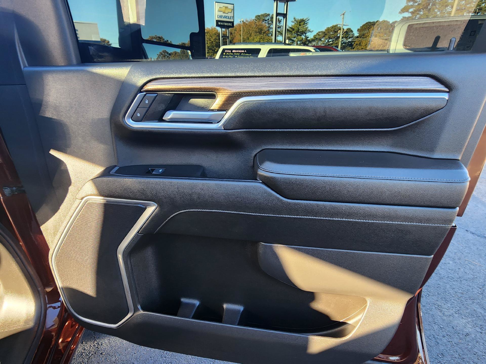 Used 2024 Chevrolet Silverado 2500 LT w/ Convenience Package RWD image 12