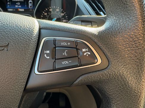Used 2019 Ford Escape SE AWD/4WD image 16