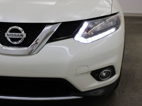 Used 2016 Nissan Rogue SV FWD image 8