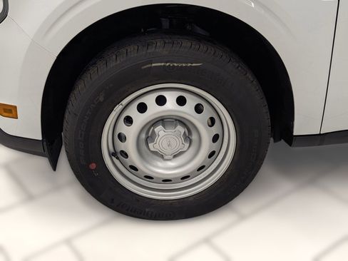 New 2025 Ford Maverick XL w/ Equipment Group 101A image 9