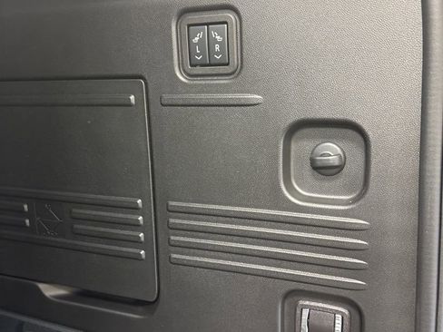 New 2025 GMC Hummer EV 2X AWD/4WD image 35