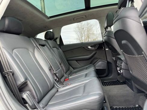 Used 2017 Audi Q7 3.0T Prestige image 48