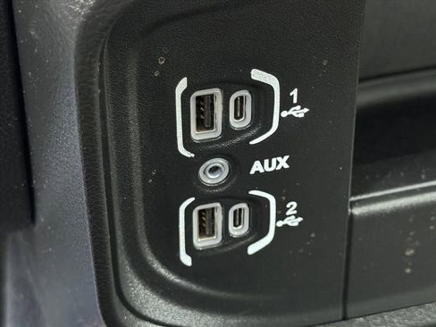 Used 2024 RAM 2500 Laramie w/ Safety Group AWD/4WD image 20