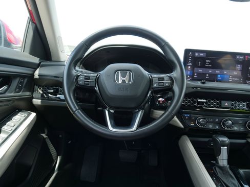 Used 2023 Honda Accord Touring image 21