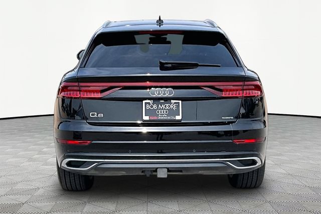 Used 2023 Audi Q8 Premium w/ Convenience Package AWD/4WD image 4