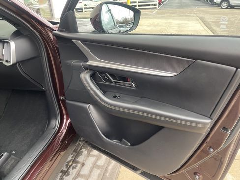 Used 2024 MAZDA CX-90 Plug-In Hybrid w/ Premium Plus image 16