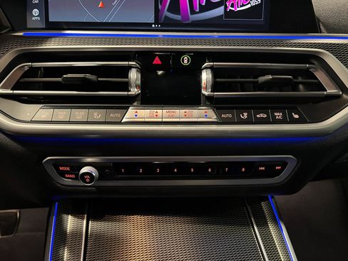 Used 2022 BMW X5 xDrive40i w/ M Sport Package image 20