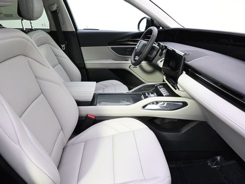 New 2026 Lincoln Nautilus Premier w/ Equipment Group 102A image 16