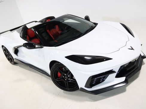 Used 2024 Chevrolet Corvette Stingray Premium Conv w/ Z51 Performance Package RWD image 71