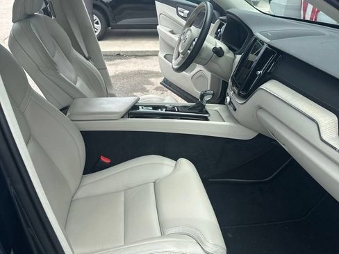 Used 2021 Volvo XC60 T5 Inscription w/ Protection Package Premier FWD image 11