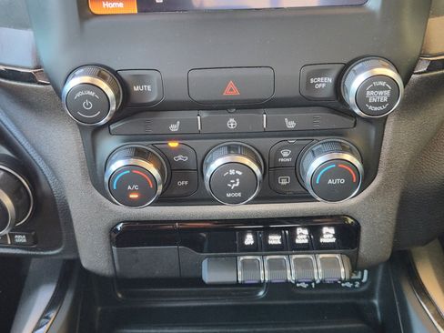 Used 2022 RAM 1500 Big Horn w/ Built-to-serve Edition AWD/4WD image 17