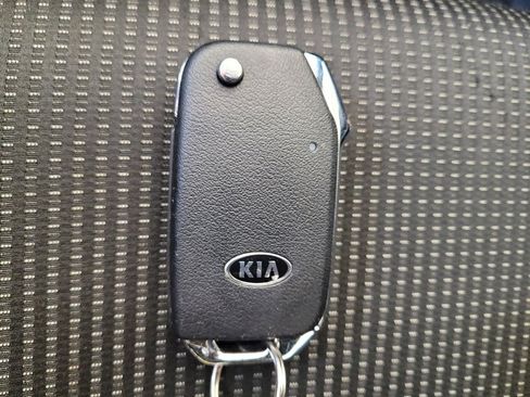 Used 2020 Kia Forte LXS image 32