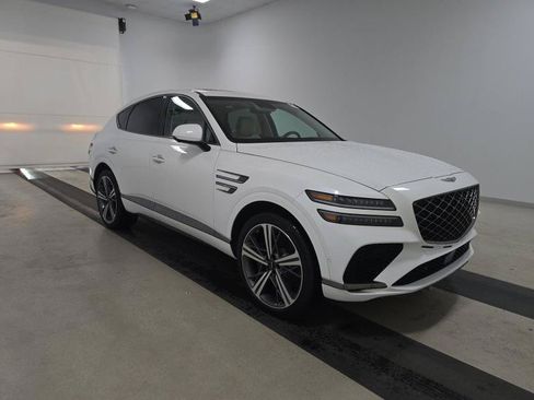 Used 2025 Genesis GV80 3.5T e-SC AWD/4WD image 4