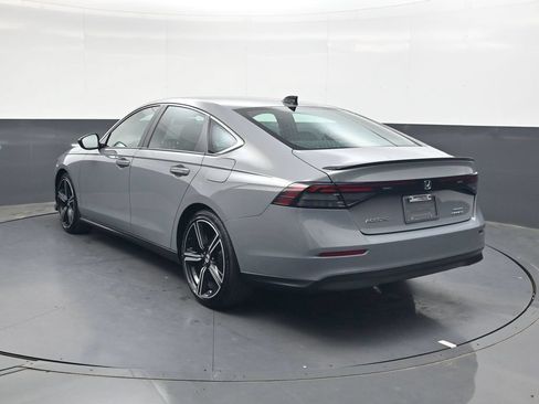 Used 2025 Honda Accord Sport image 6