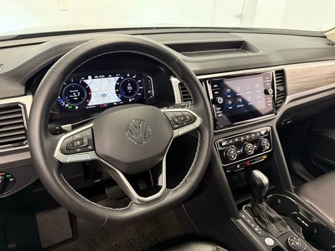 Used 2022 Volkswagen Atlas SEL image 24