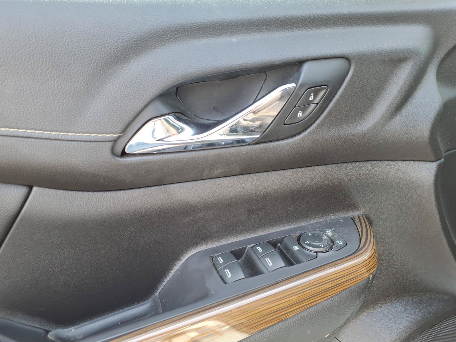 Used 2021 GMC Acadia SLE w/ Elevation Edition FWD image 7