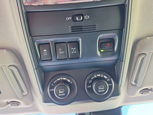 Used 2024 Toyota 4Runner TRD Off-Road AWD/4WD image 27