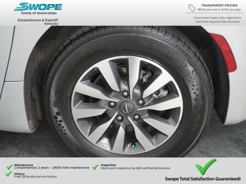 Used 2024 Chrysler Pacifica Limited FWD image 34