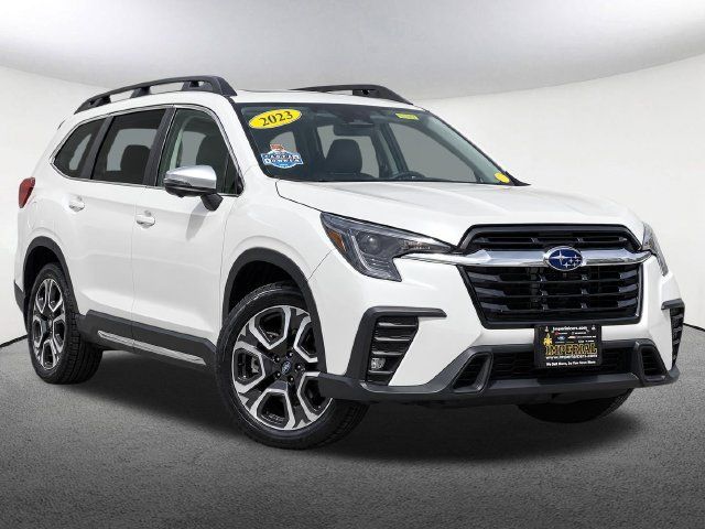 Used 2023 Subaru Ascent Limited w/ Technology Package AWD/4WD image 2
