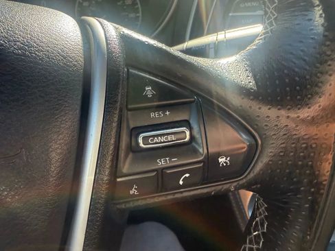 Used 2016 Nissan Maxima Platinum image 12