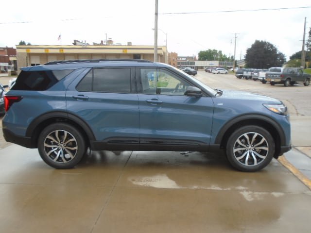 New 2026 Ford Explorer ST-Line AWD/4WD image 13